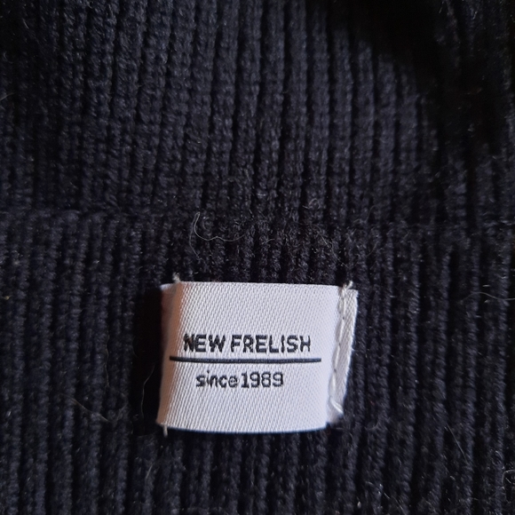 Kids Beanie Hat Toque Black - Picture 2 of 3